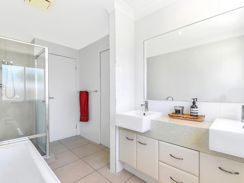 1/84 Falconer Street, Southport QLD 4215