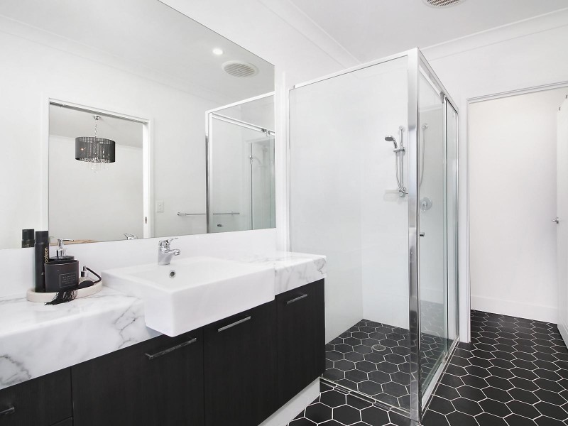 31 Butcher Bird Circuit, Upper Coomera QLD 4209