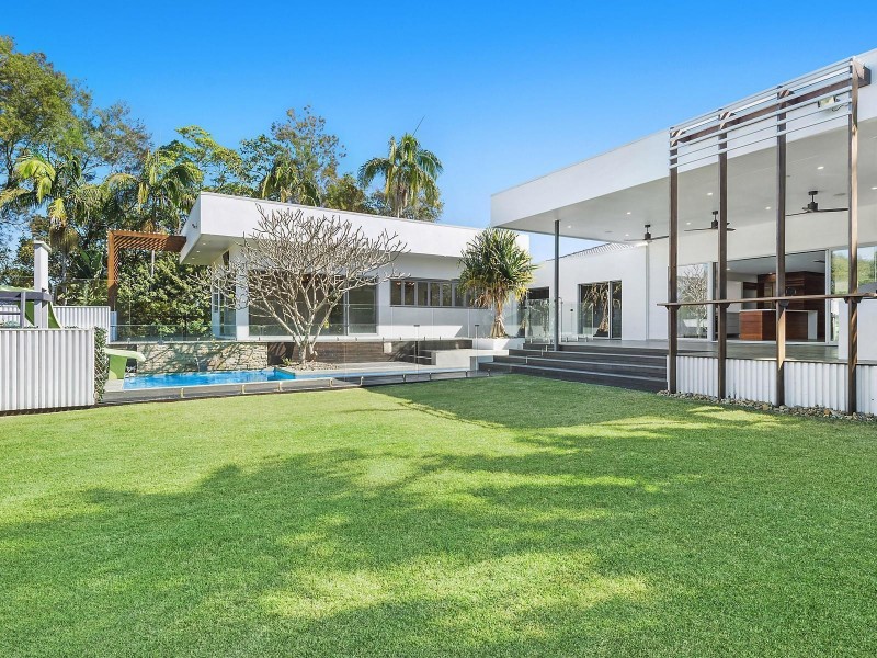 154 Alison Road, Carrara QLD 4211