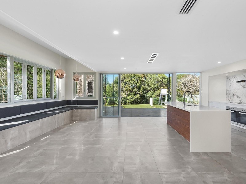 154 Alison Road, Carrara QLD 4211