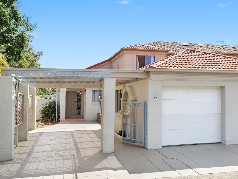 29/1 Bronberg Court, Southport QLD 4215