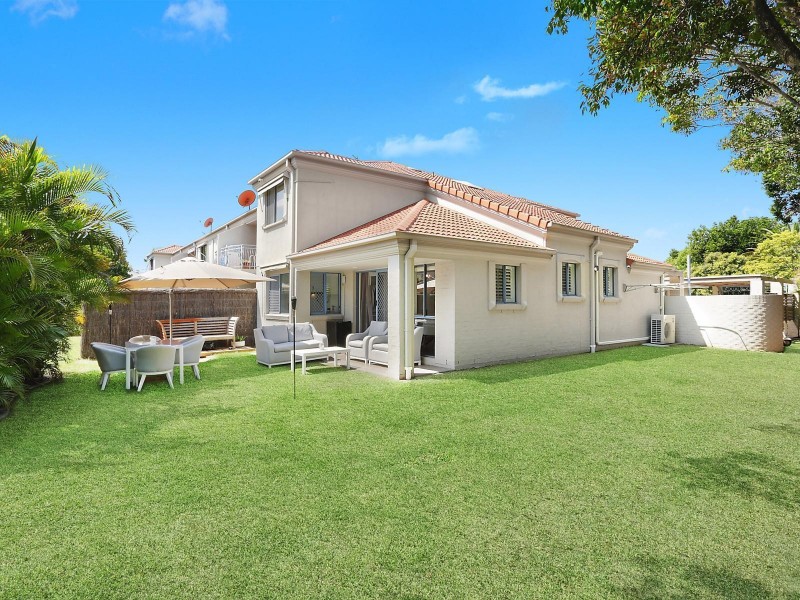 29/1 Bronberg Court, Southport QLD 4215