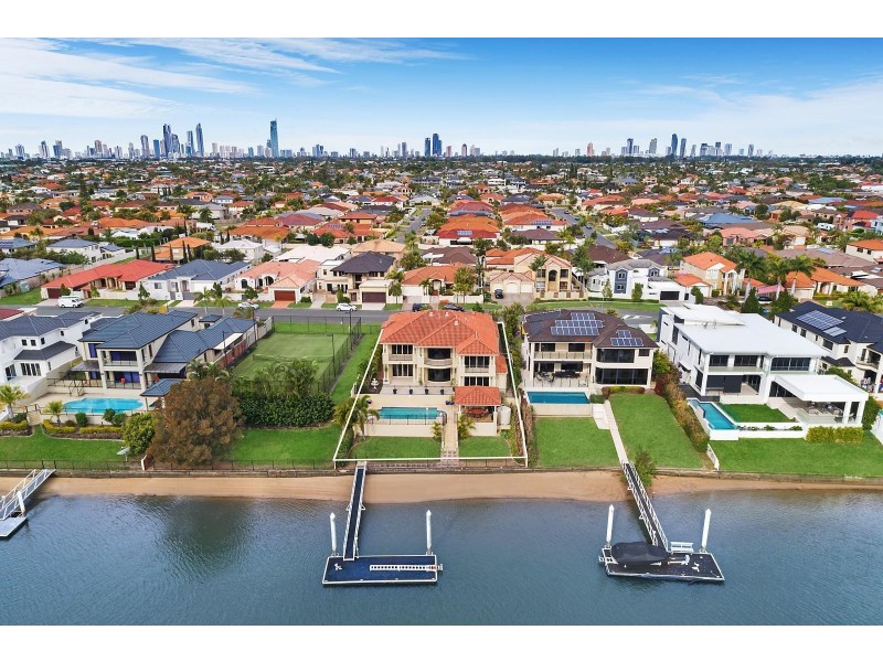 41 Sir Bruce Small Boulevard, Benowa Waters QLD 4217