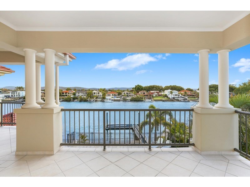 41 Sir Bruce Small Boulevard, Benowa Waters QLD 4217