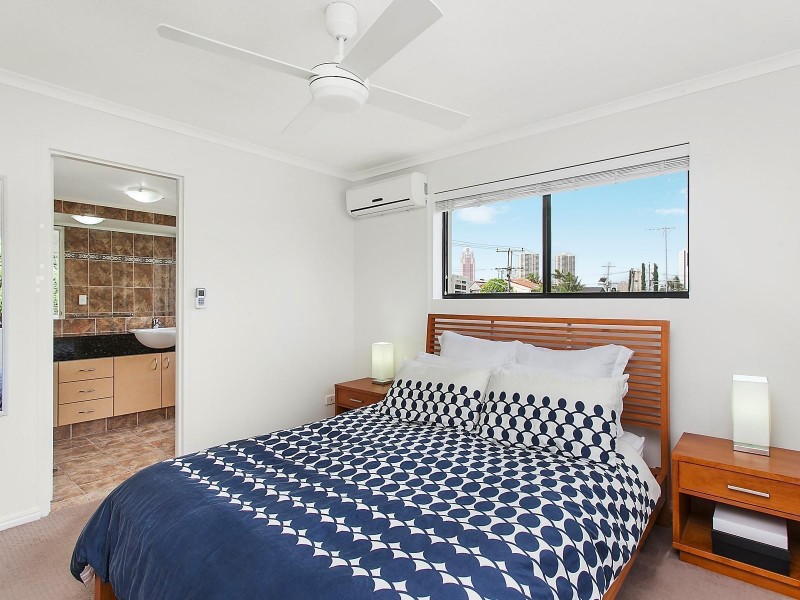 3/134 Stanhill Drive, Surfers Paradise QLD 4217