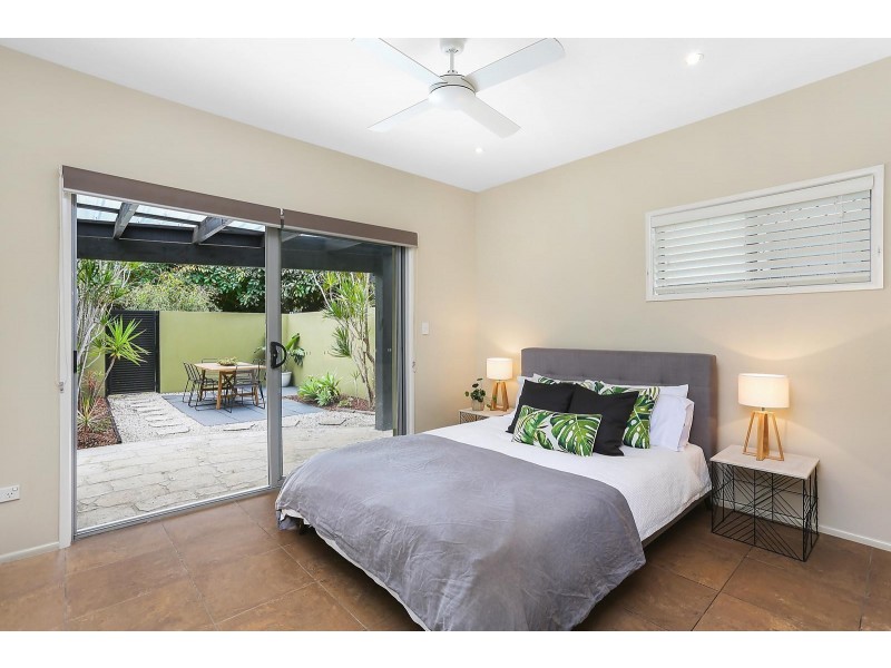 2/41 Montana Road, Mermaid Beach QLD 4218