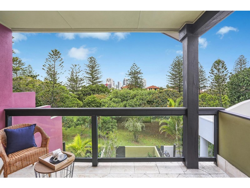 2/41 Montana Road, Mermaid Beach QLD 4218