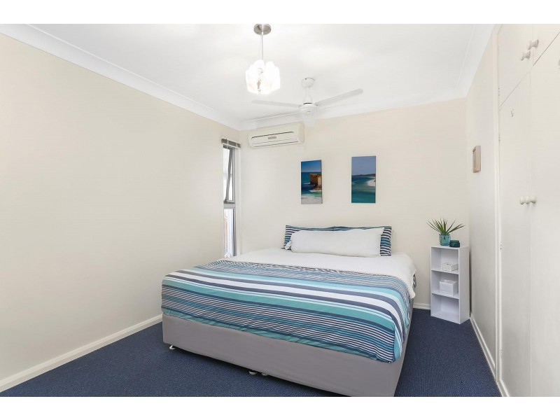 95 Central Street, Labrador QLD 4215