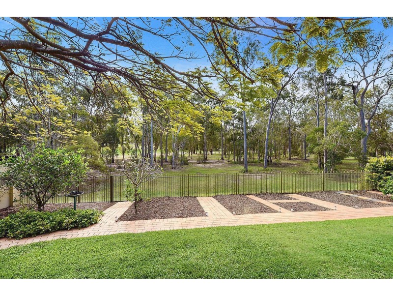 11 Blackfen Court, Arundel QLD 4214