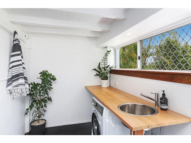 15 Susanne Street, Southport QLD 4215