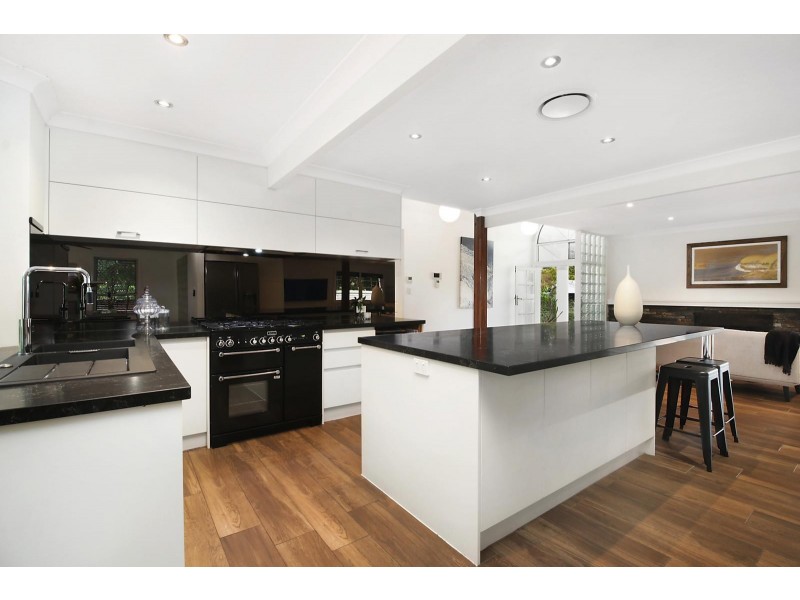 6A Charlton Street, Southport QLD 4215