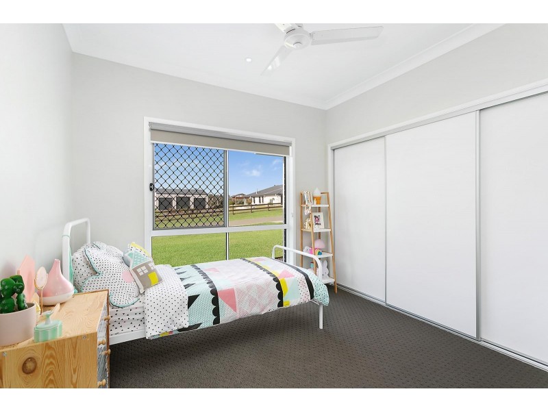 92 Martin Place, Tamborine QLD 4270