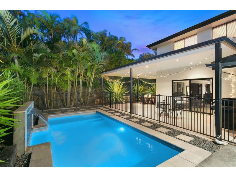 20 Wellers Street, Pacific Pines QLD 4211