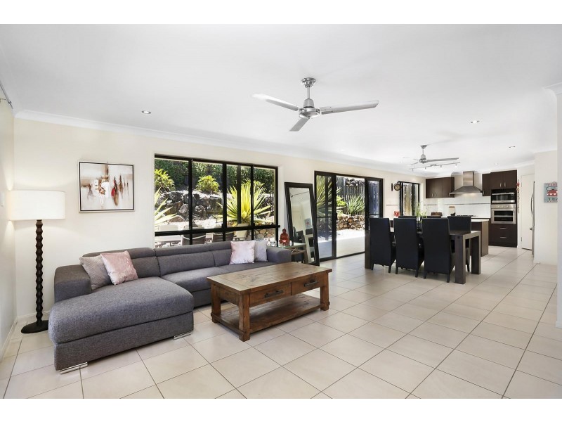20 Wellers Street, Pacific Pines QLD 4211