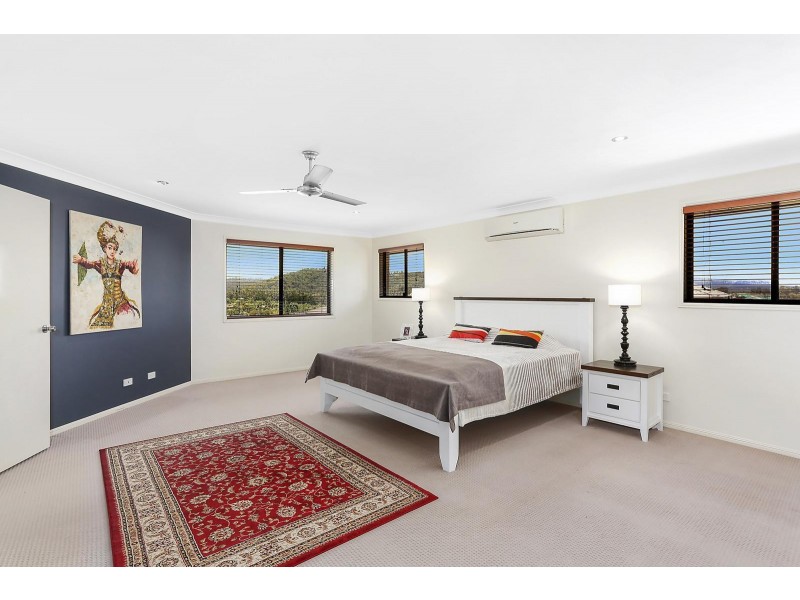 20 Wellers Street, Pacific Pines QLD 4211