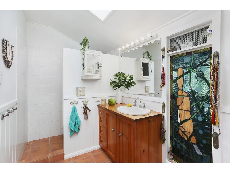 13 Ernest Street, Labrador QLD 4215
