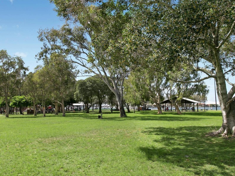 11/140 Marine Parade, Southport QLD 4215