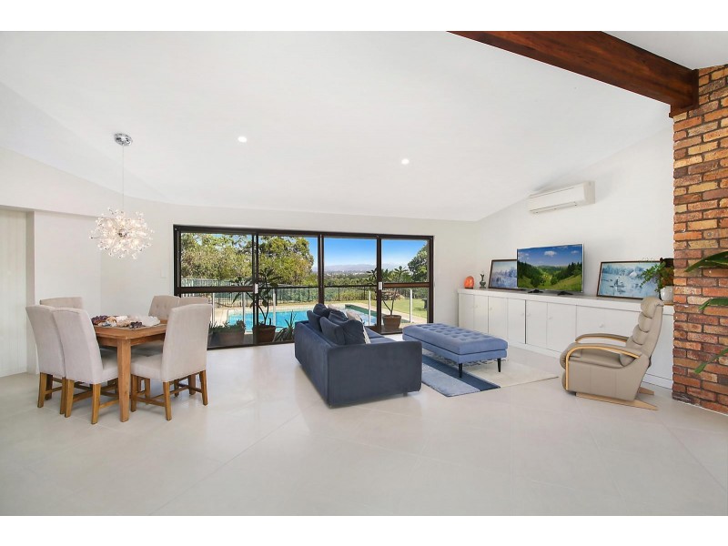 10 Binalong Drive, Ashmore QLD 4214