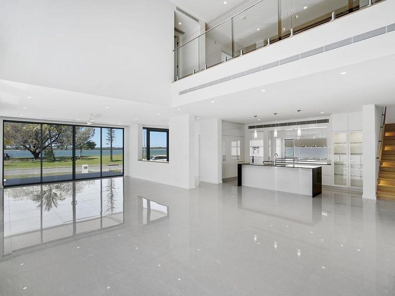 24 Shearwater Esplanade, Runaway Bay QLD 4216