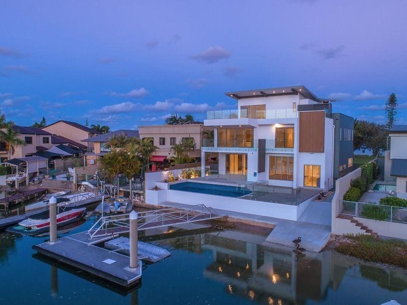 24 Shearwater Esplanade, Runaway Bay QLD 4216