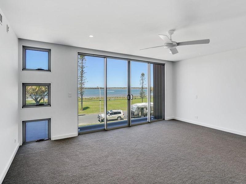 24 Shearwater Esplanade, Runaway Bay QLD 4216