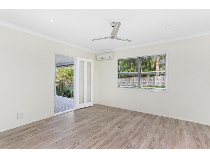 10 Sibyl Street, Southport QLD 4215