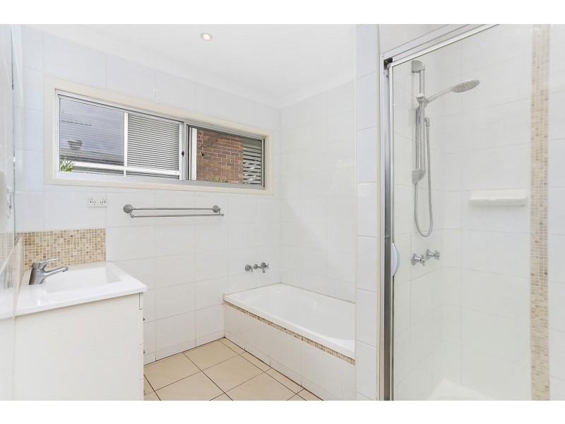 10 Sibyl Street, Southport QLD 4215