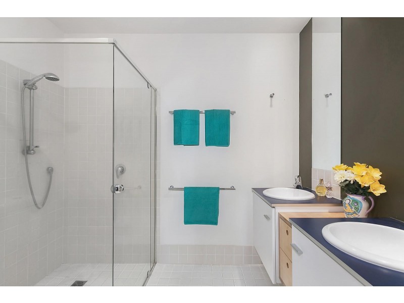 6/1 Arbour Avenue, Robina QLD 4226