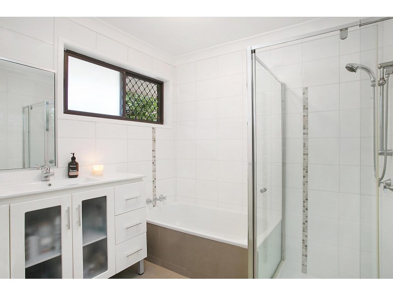 1/79 Mattocks Road, Burleigh Waters QLD 4220