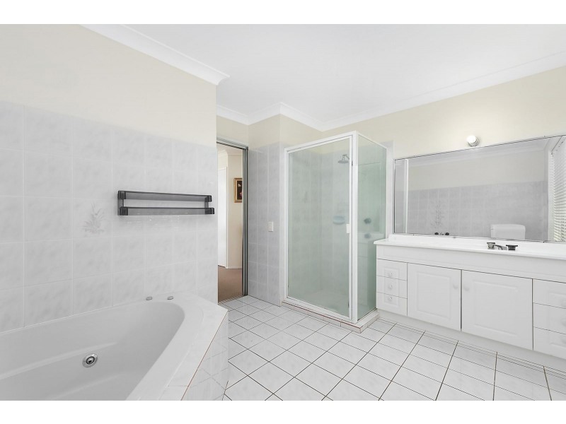 38 Wallaby Drive, Mudgeeraba QLD 4213