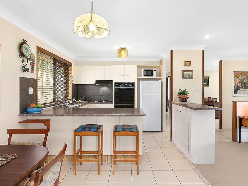 3 Mingaletta Drive, Ashmore QLD 4214