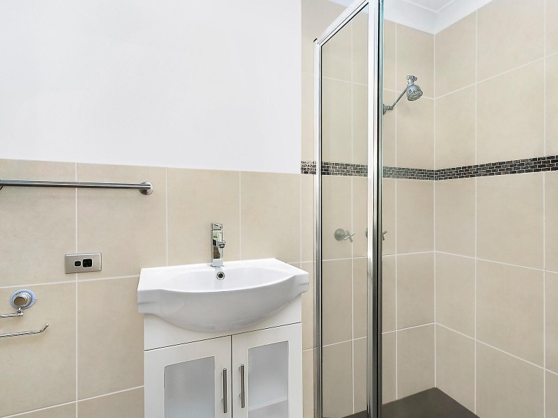 3 Mingaletta Drive, Ashmore QLD 4214