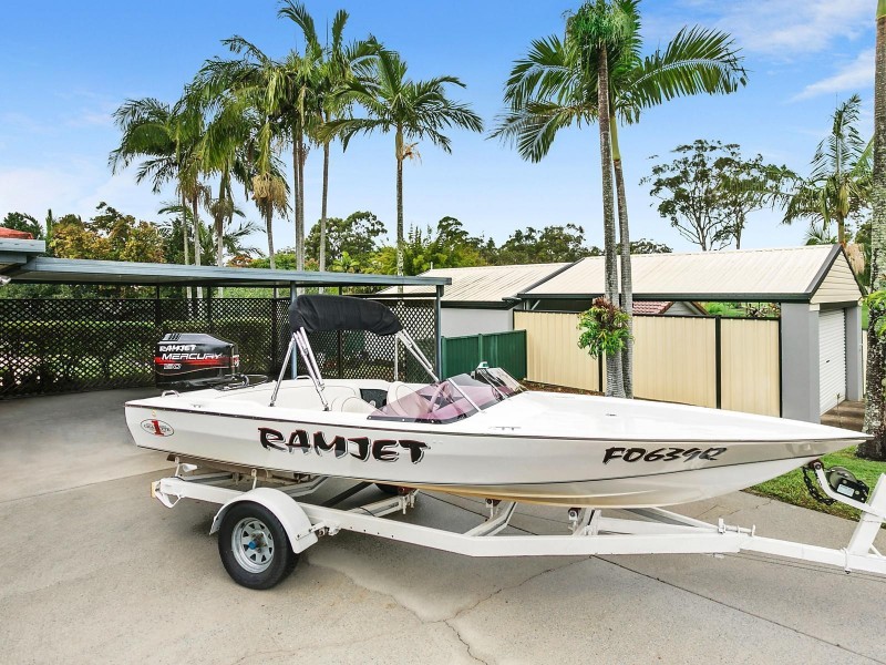 3 Mingaletta Drive, Ashmore QLD 4214