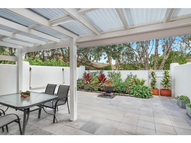 21/100 Cotlew Street East, Southport QLD 4215