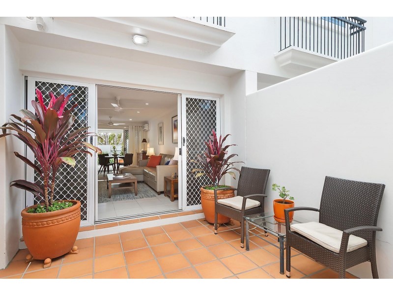 21/100 Cotlew Street East, Southport QLD 4215