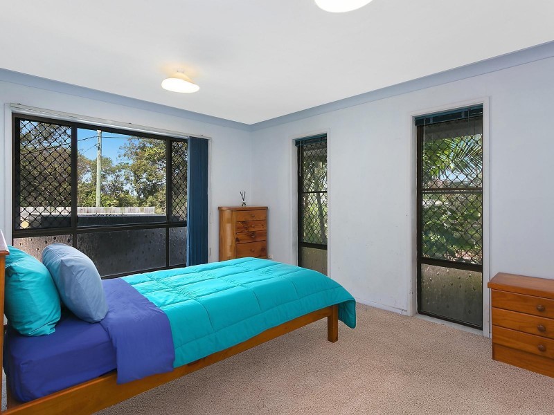 5 Walter Street, Labrador QLD 4215