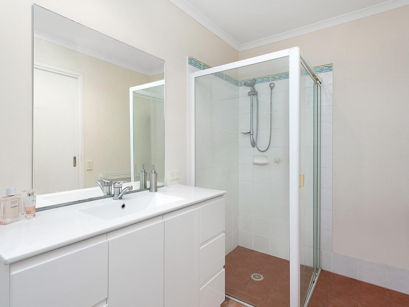 10 Koro Court, Ashmore QLD 4214