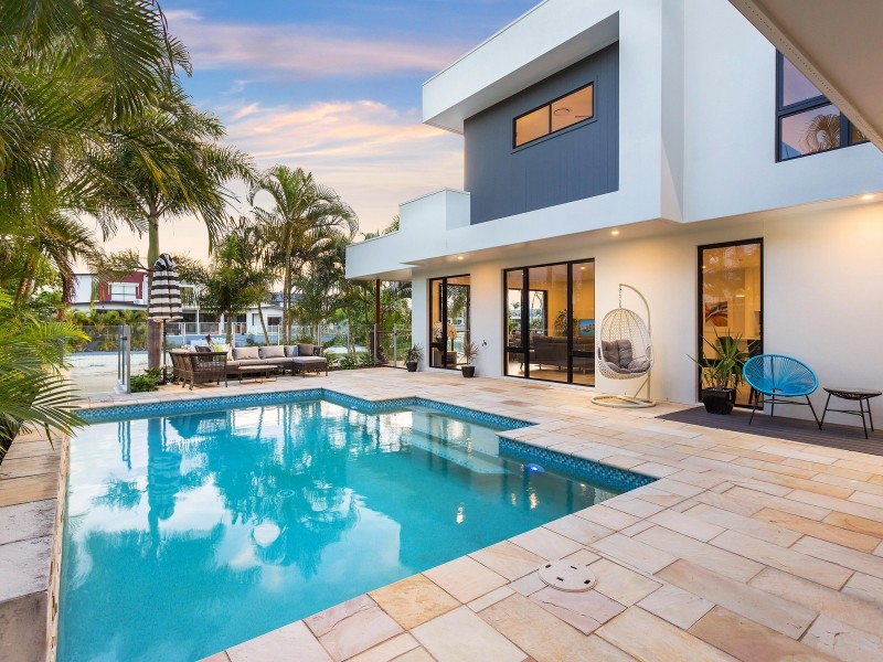136 Monaco Street, Broadbeach Waters QLD 4218