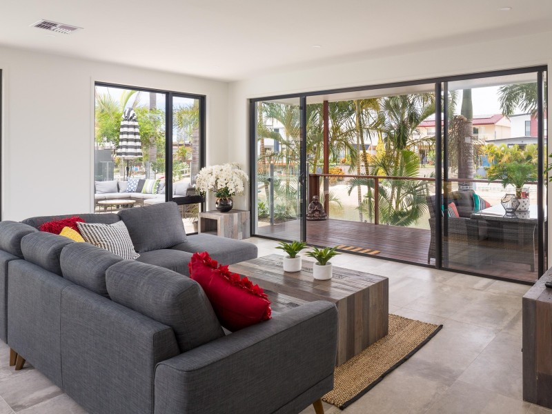 136 Monaco Street, Broadbeach Waters QLD 4218