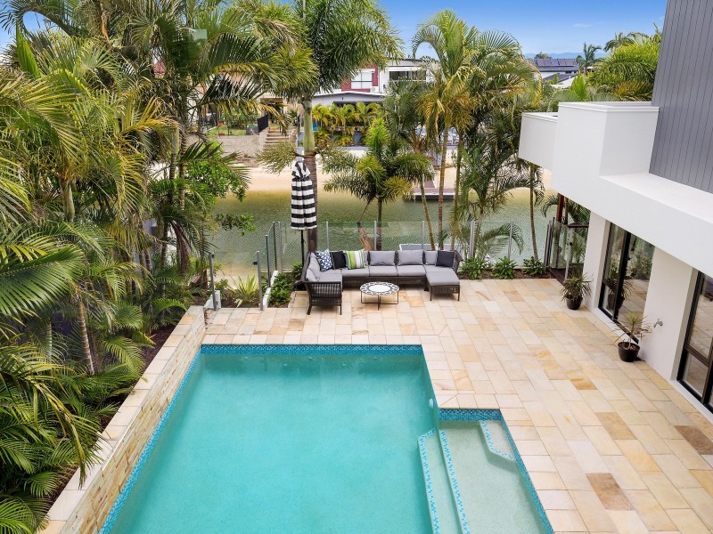 136 Monaco Street, Broadbeach Waters QLD 4218