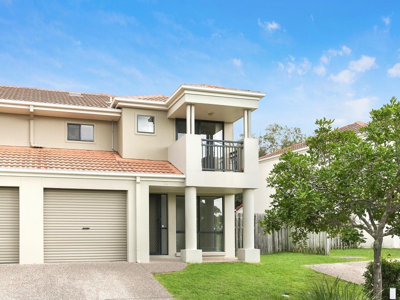 24/1 Hervey Street, Pacific Pines QLD 4211