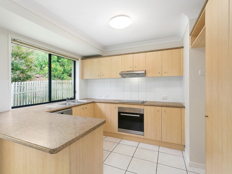 24/1 Hervey Street, Pacific Pines QLD 4211