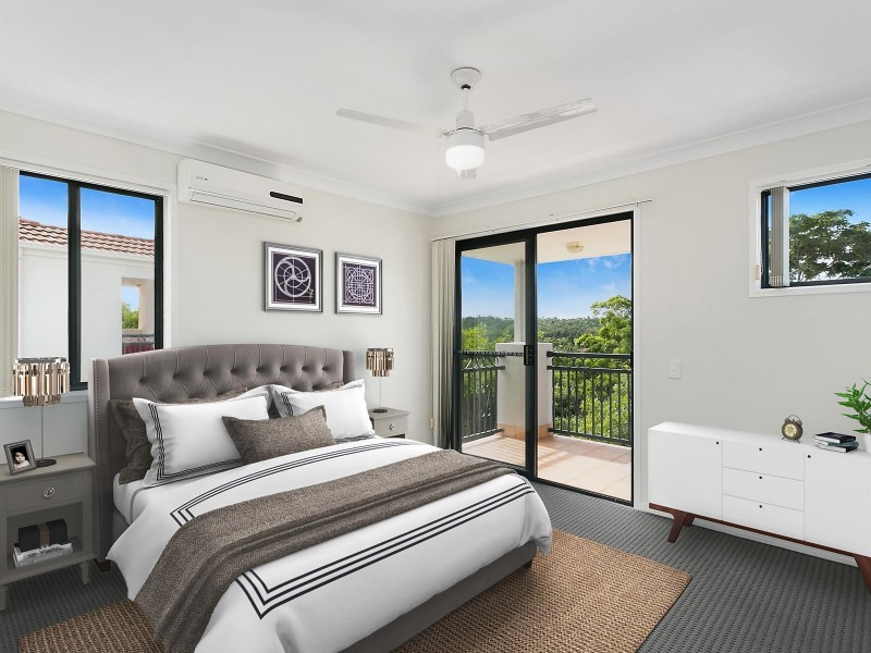 24/1 Hervey Street, Pacific Pines QLD 4211