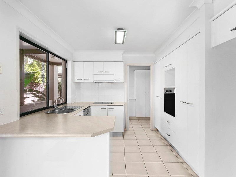 11 Konda Way, Robina QLD 4226