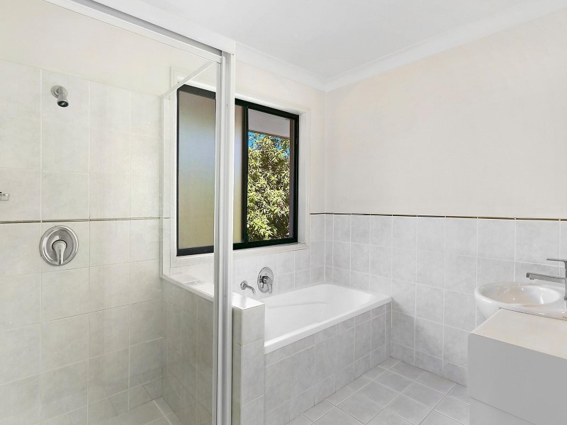 11 Konda Way, Robina QLD 4226