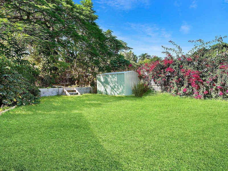 42 Mabel Avenue, Southport QLD 4215