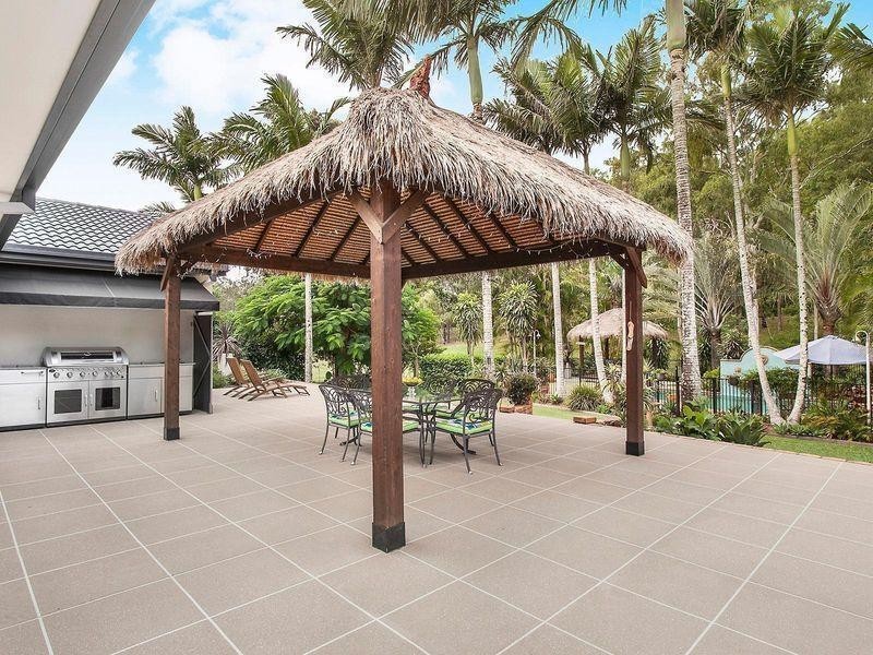 64 Riverdowns Crescent, Helensvale QLD 4212