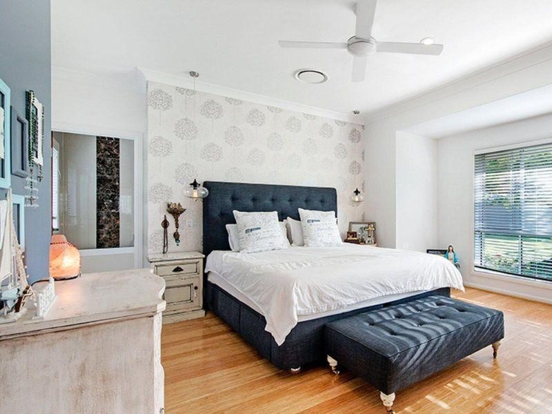 64 Riverdowns Crescent, Helensvale QLD 4212