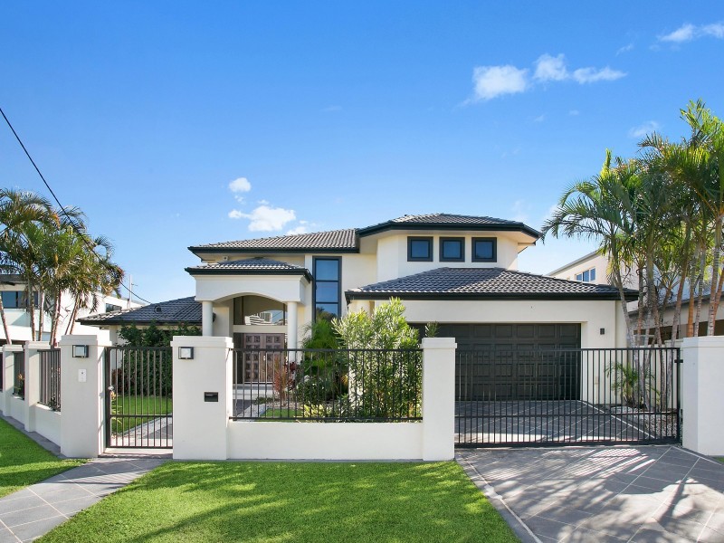 19 Sarasota Key, Broadbeach Waters QLD 4218