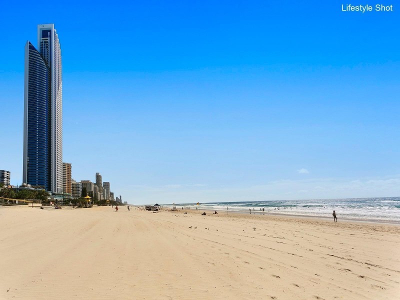 E18/1 Great Hall Drive, Miami QLD 4220